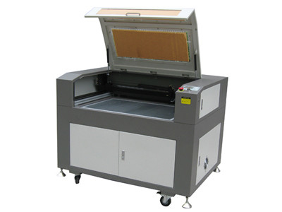 Découpeuse de 460 lasers