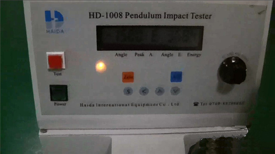 Machine d'essai en caoutchouc d'affichage numérique, Équipement d'essai d'impact de Charpy de matière plastique