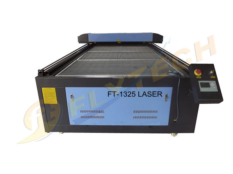 découpeuse de laser de CO2 grand emplacement de travail avec le tube puissant de laser de 150w Reci